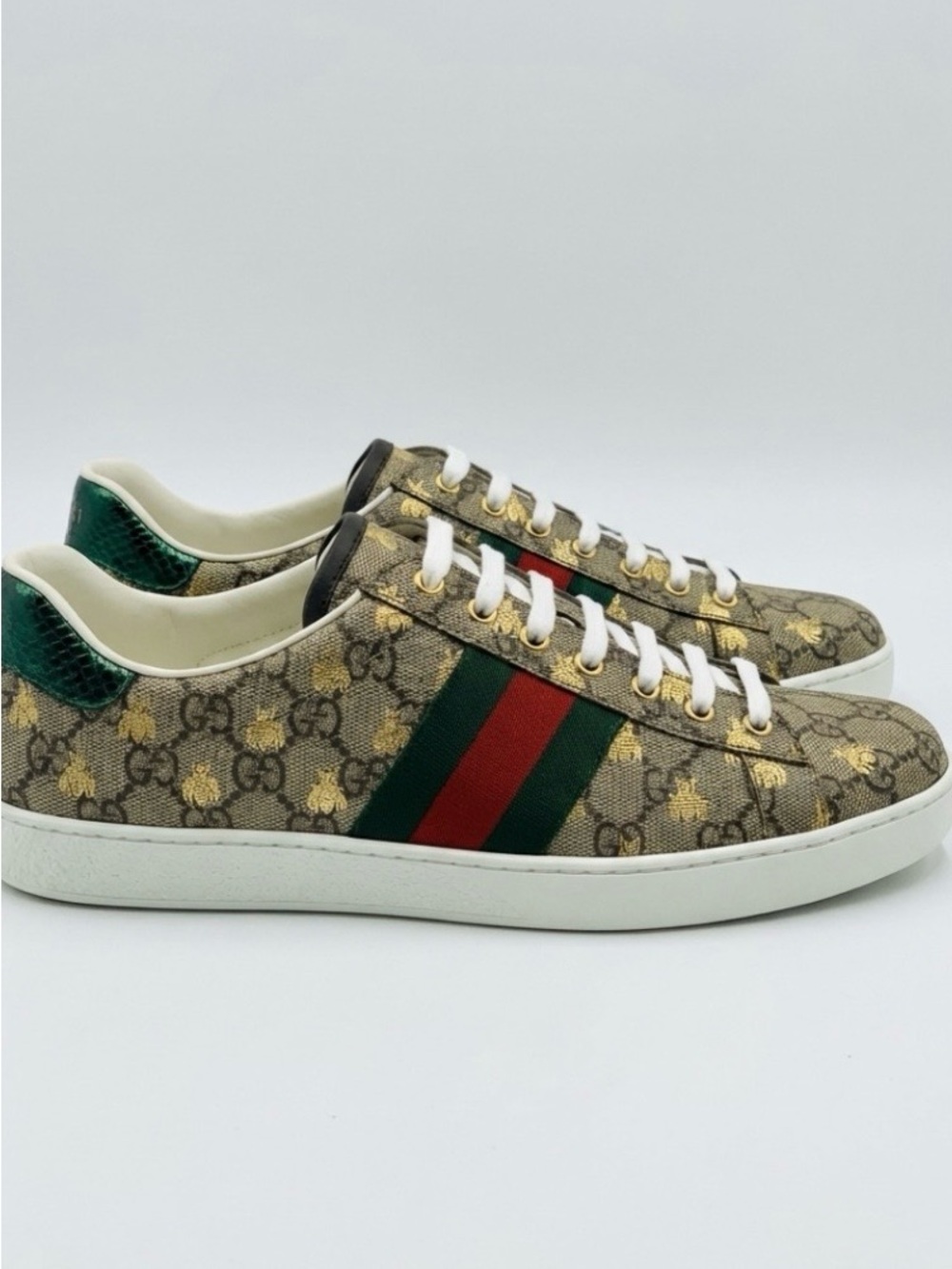 🐝GUCCI  Women’s Ace GG Supreme Bees Sneakers
